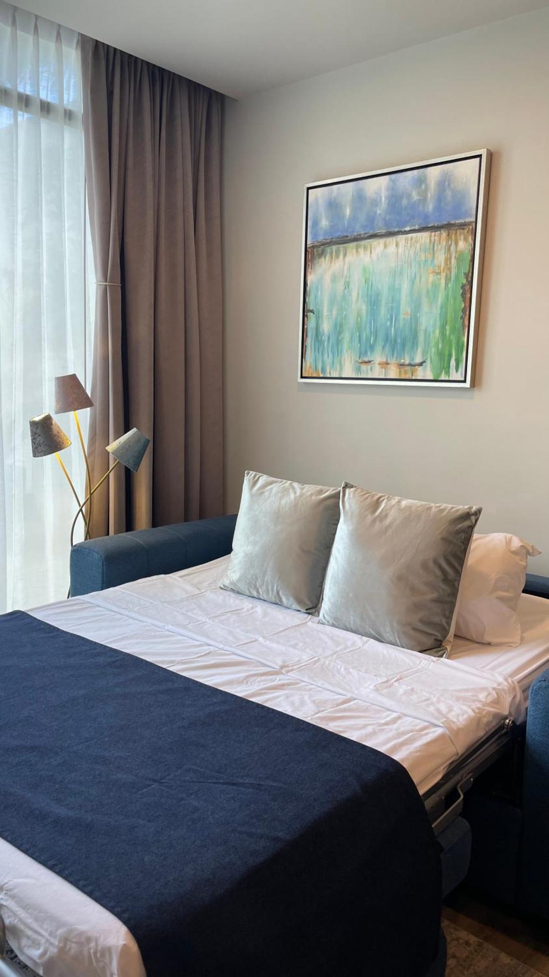 Cozy With Terrace, Sj Cosmopolitan Tower #402 Apartment