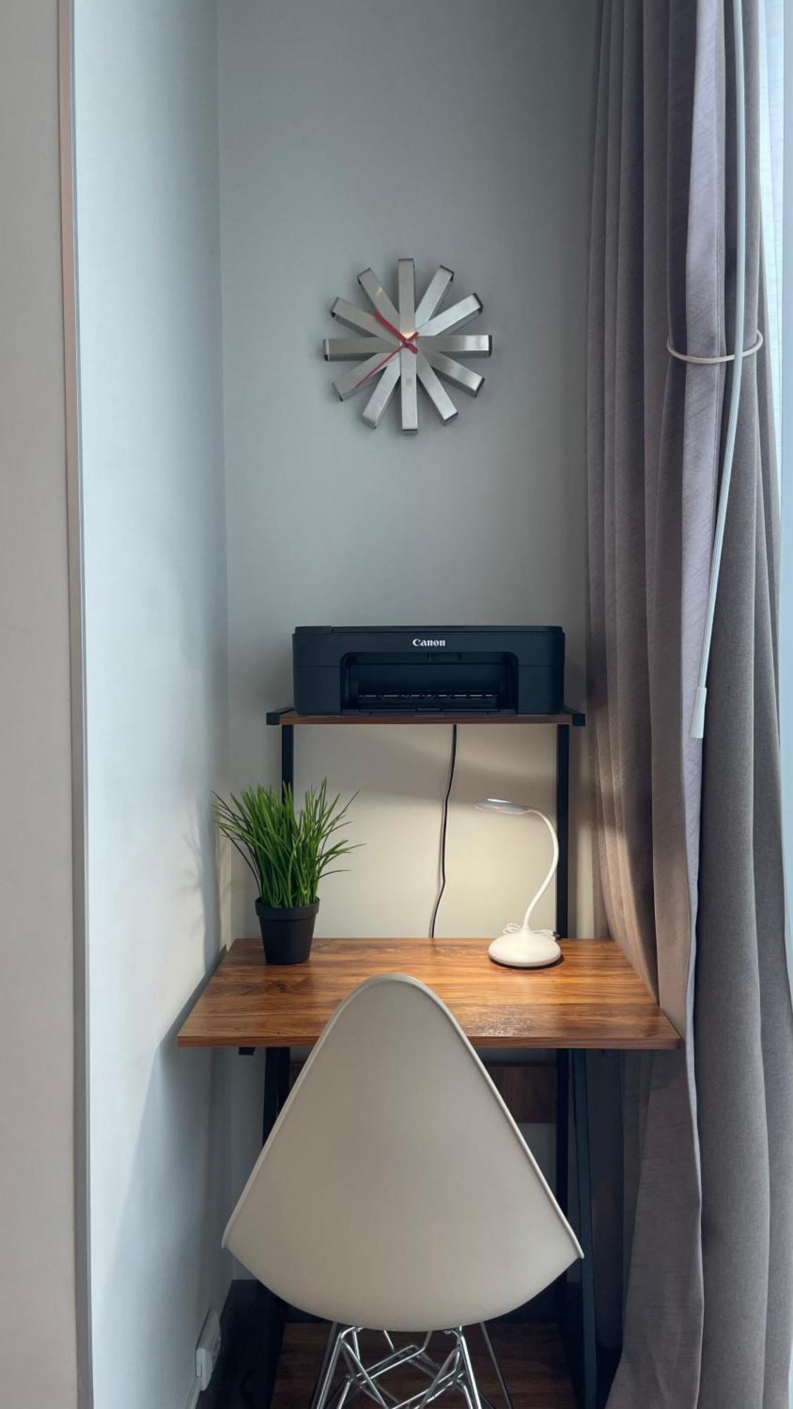 Cozy With Terrace, Sj Cosmopolitan Tower #402 Apartment *